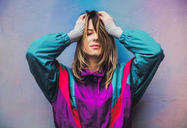 What Are the Best Techniques for Styling a Leather Pencil Skirt in a Warm Climate?